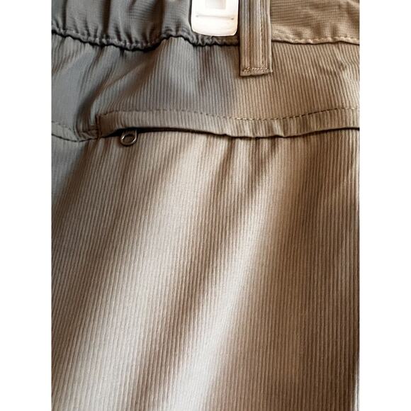 Wrangler's Performance Relaxed Fit Men's Shorts- Dark Gray -Size 46 - Picture 5 of 11